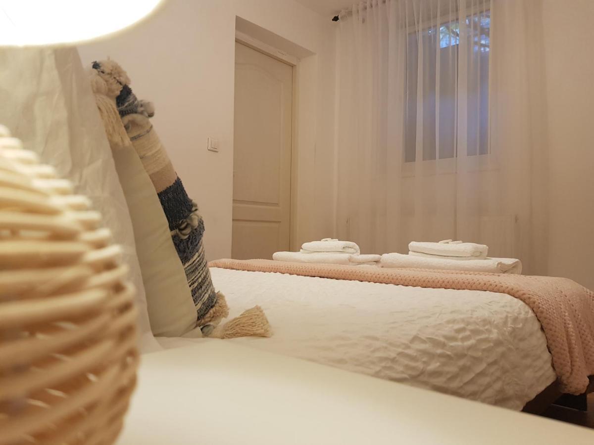 Charming Hideaway In The Heart Of Timisoara! Lägenhet Exteriör bild
